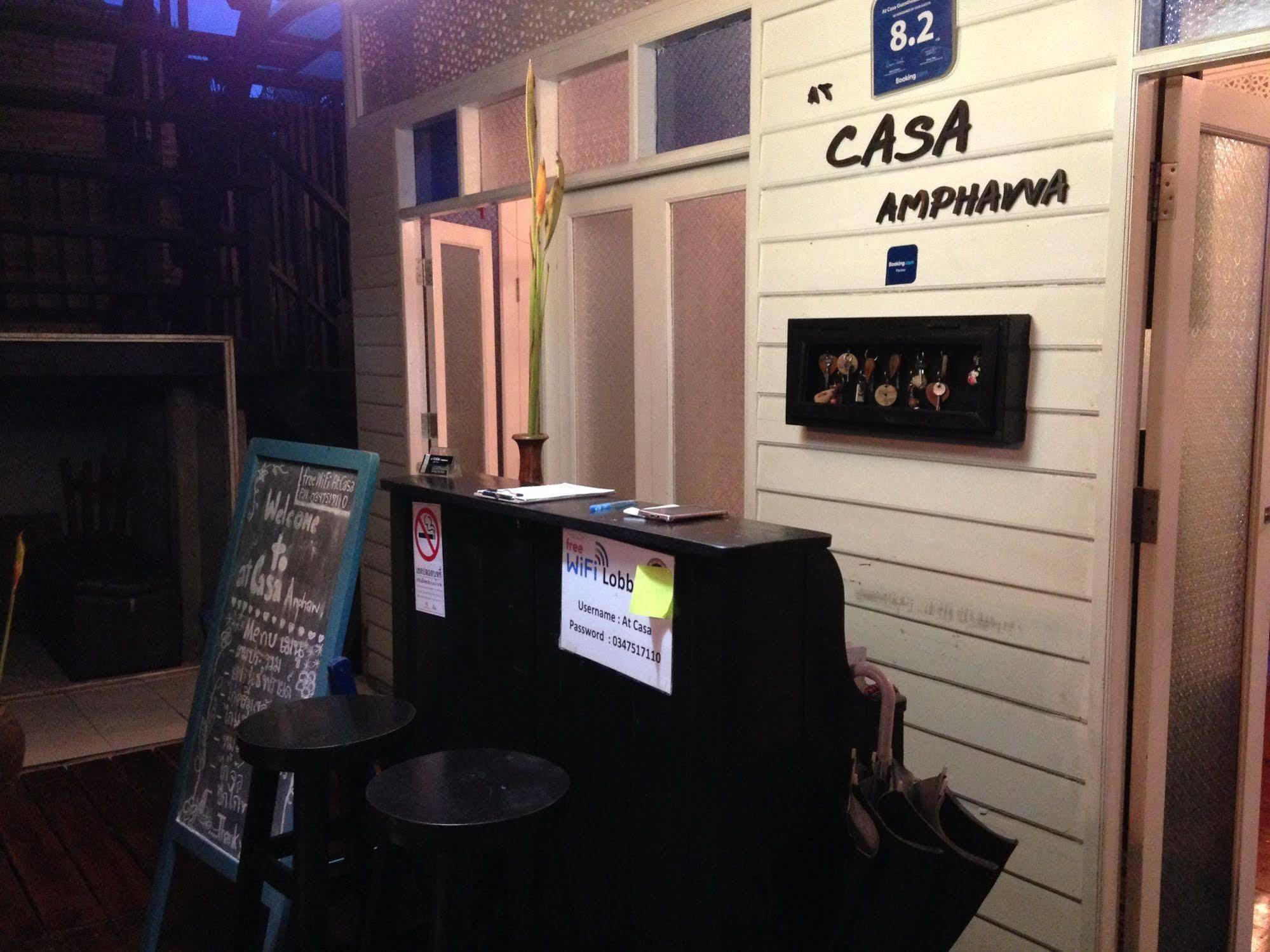 At Casa Guesthouse Amphawa Exterior foto